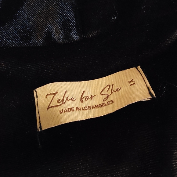 🌺 NWOT Zelie for She Velvet Print Duster - Picture 11 of 12